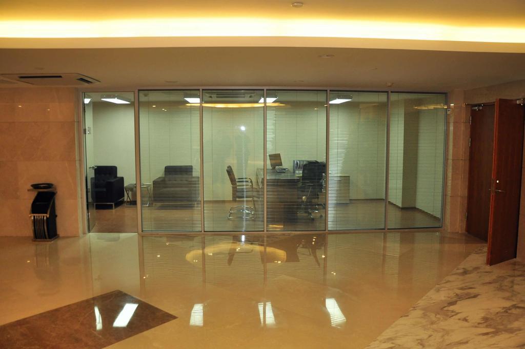 Отель Ramada Nanjing Нанкин Экстерьер фото