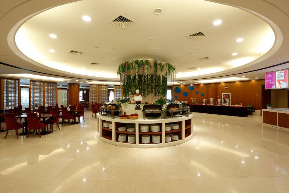 Отель Ramada Nanjing Нанкин Экстерьер фото